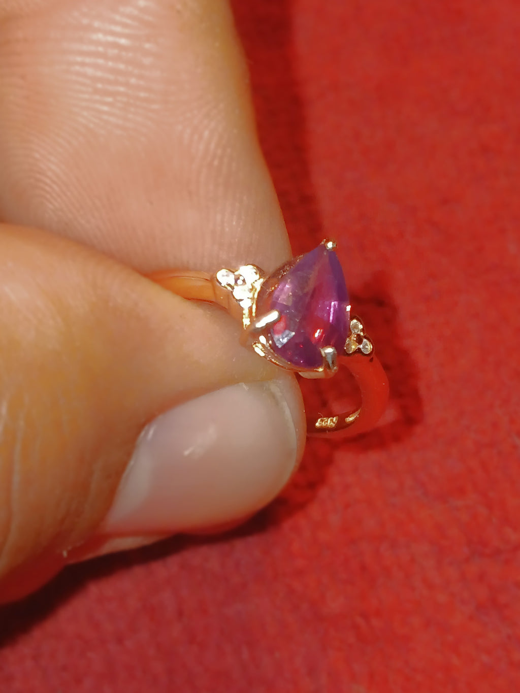 Spinnel rose gold ring