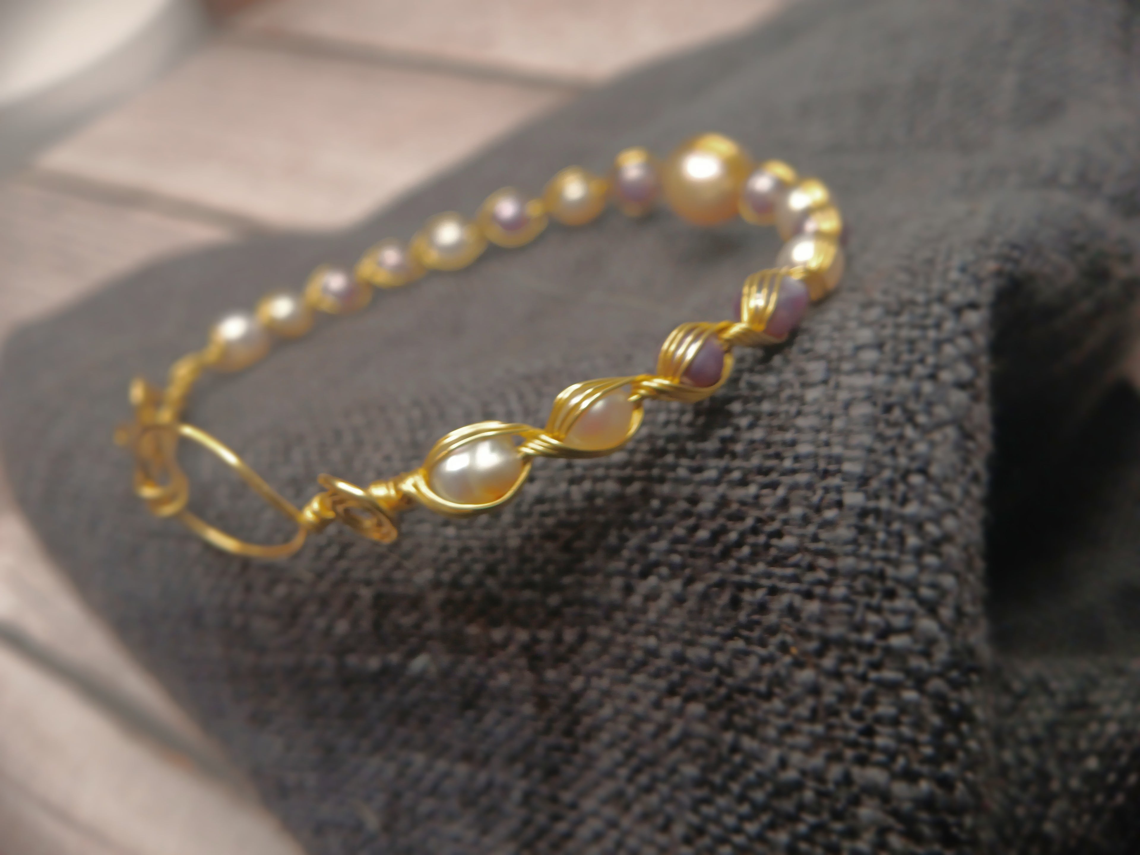 Genuine pearl bracelet