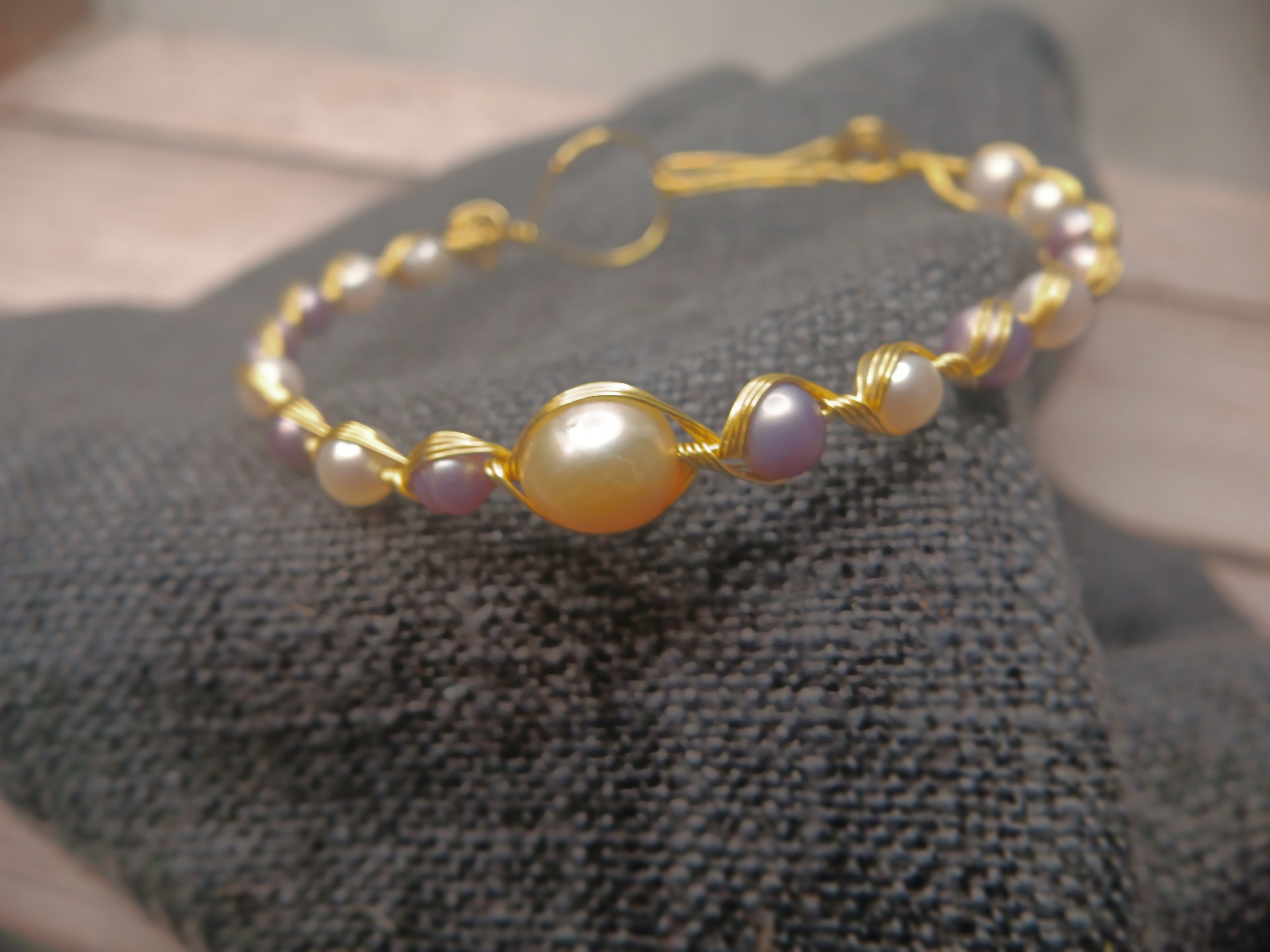 Genuine pearls bracelet