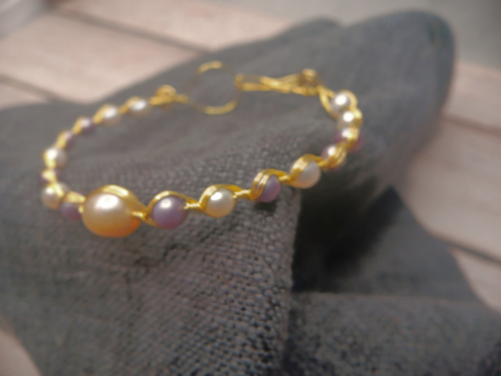 Genuine pearl bracelet